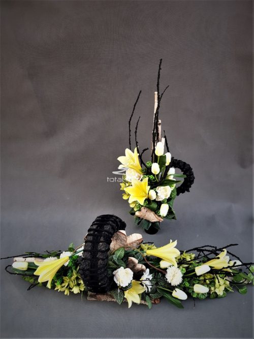 nowoczesne wiosenne stroiki wiązanka+buliet na cmentarz z żółtymi kwiatami
