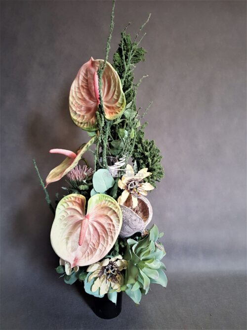 Bukiet ze sztucznych kwiatów do wazonu na cmentarz